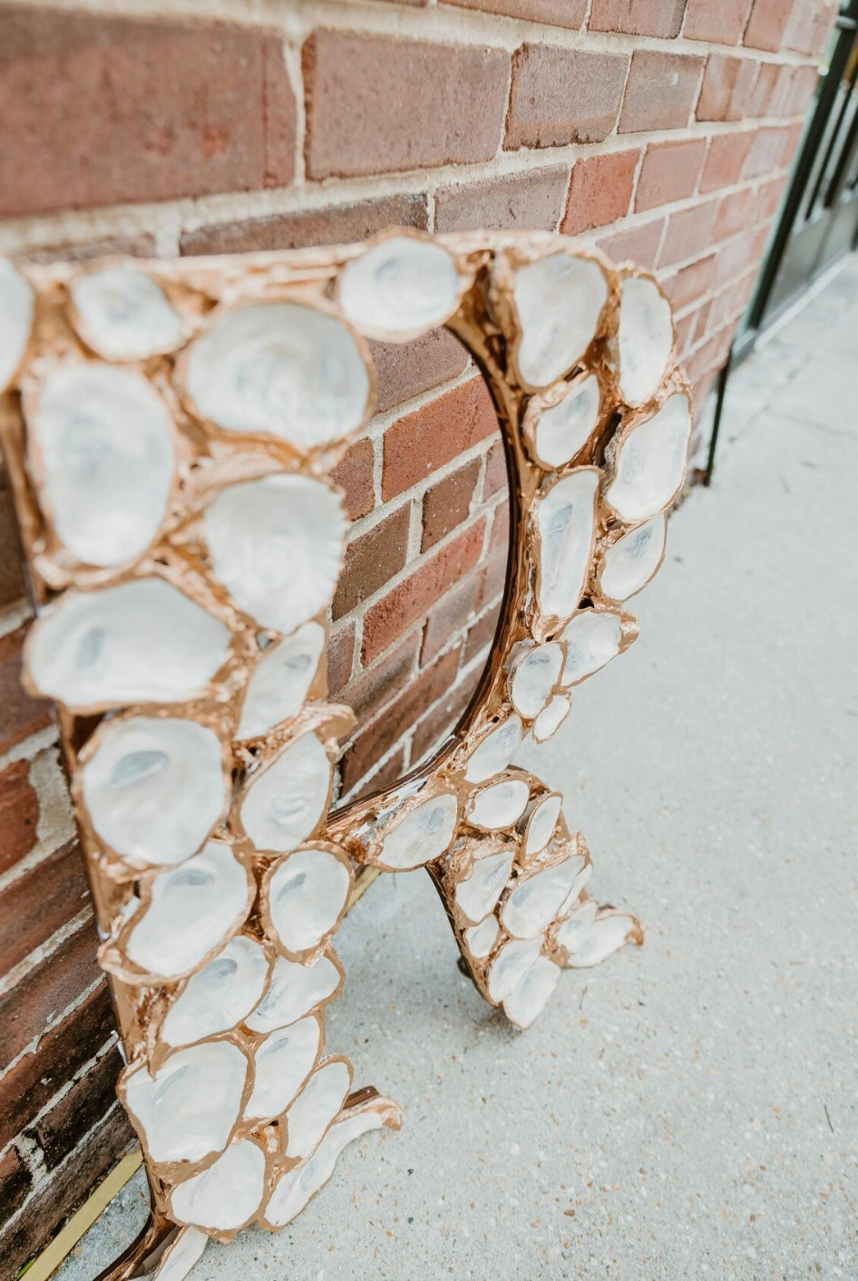 Large oyster letter